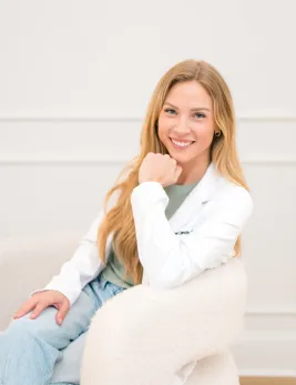 Amber Lavin